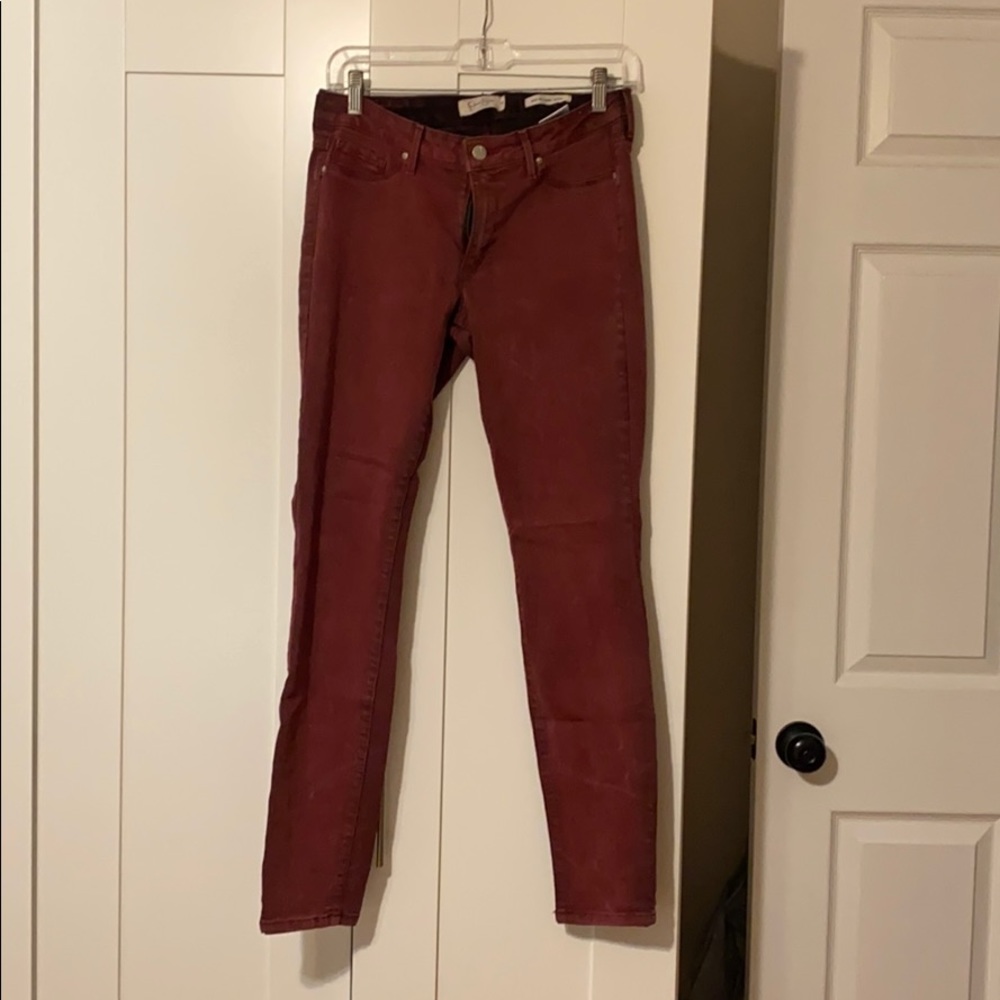 Jessica Simpson burgundy size 29 skinny jean